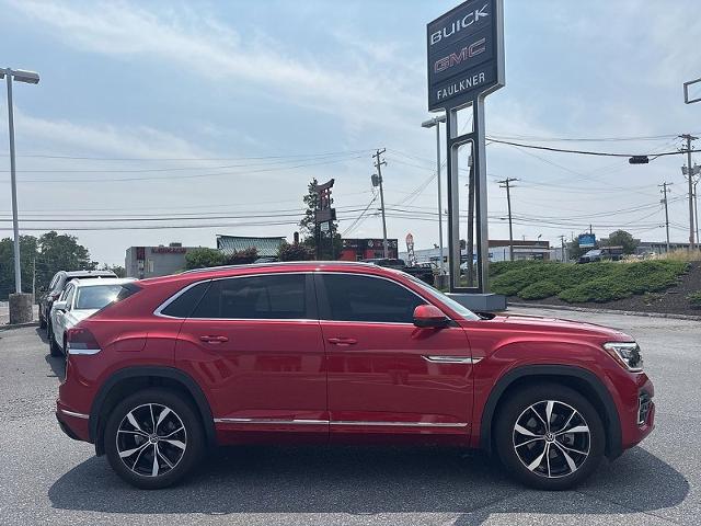 2024 Volkswagen Atlas Cross Sport Vehicle Photo in HARRISBURG, PA 17111-1033