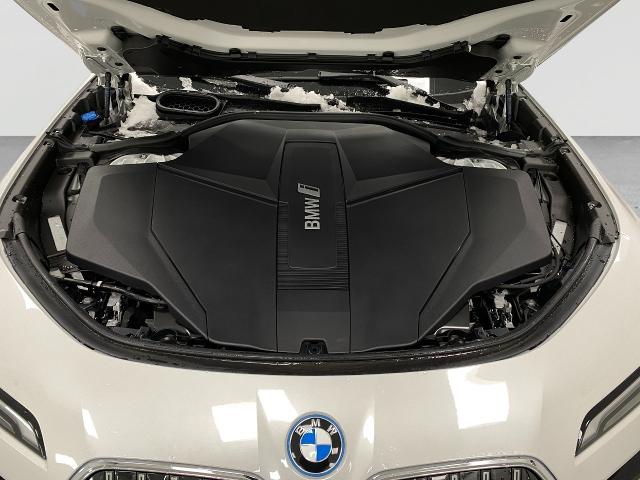 2023 BMW i7 Vehicle Photo in Appleton, WI 54913