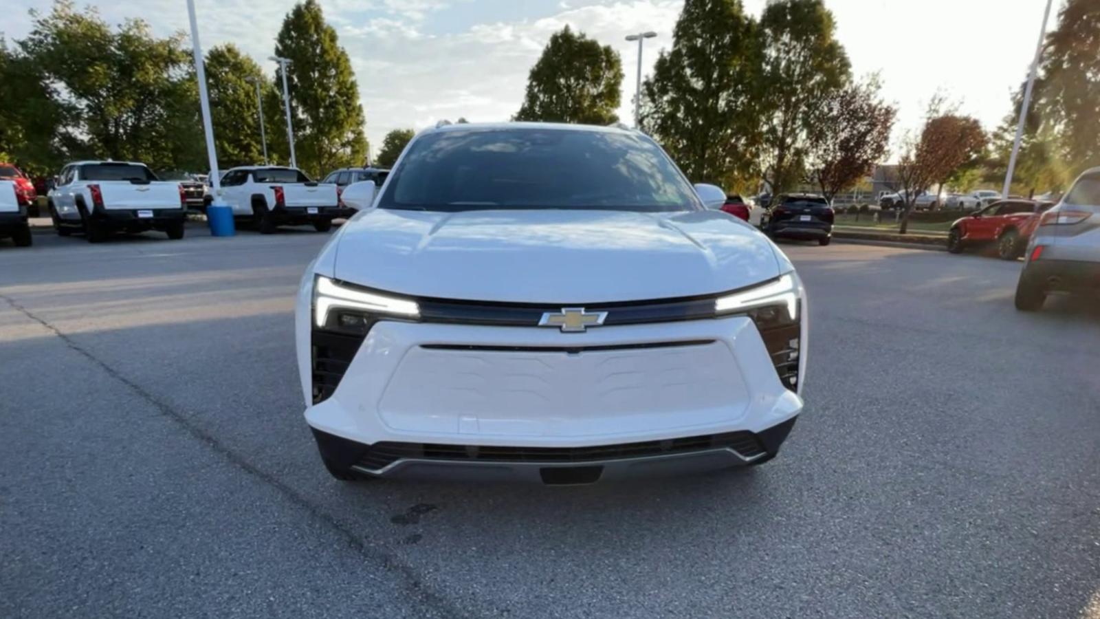 2025 Chevrolet Blazer EV Vehicle Photo in BENTONVILLE, AR 72712-4322