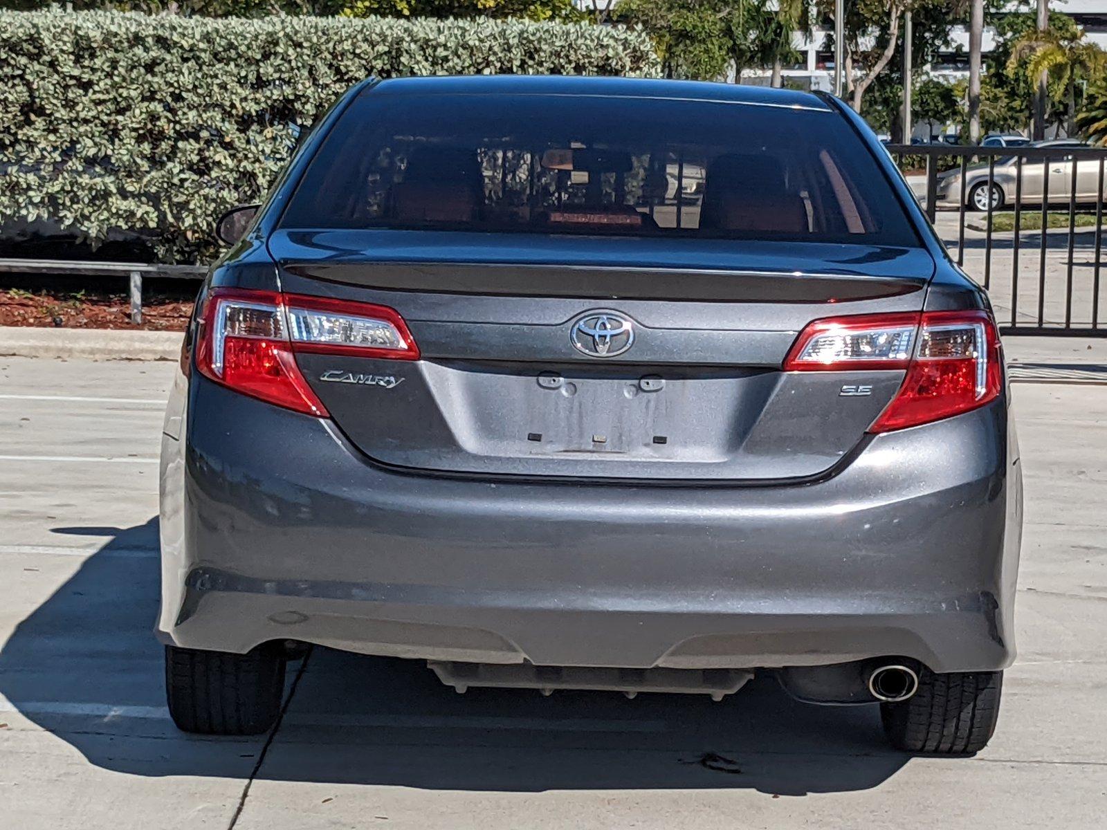 2014 Toyota Camry Vehicle Photo in Davie, FL 33331