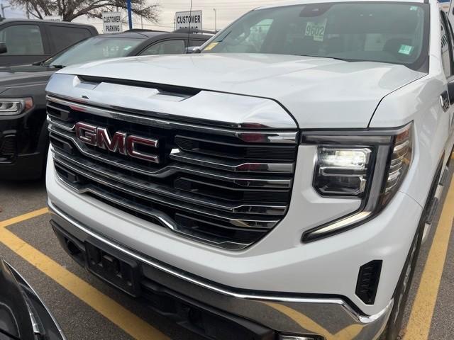 Used 2024 GMC Sierra 1500 SLT with VIN 3GTUUDED2RG131903 for sale in Saint Louis, MO