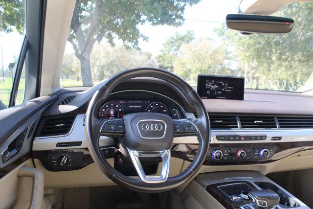 2019 Audi Q7 Vehicle Photo in HOUSTON, TX 77090