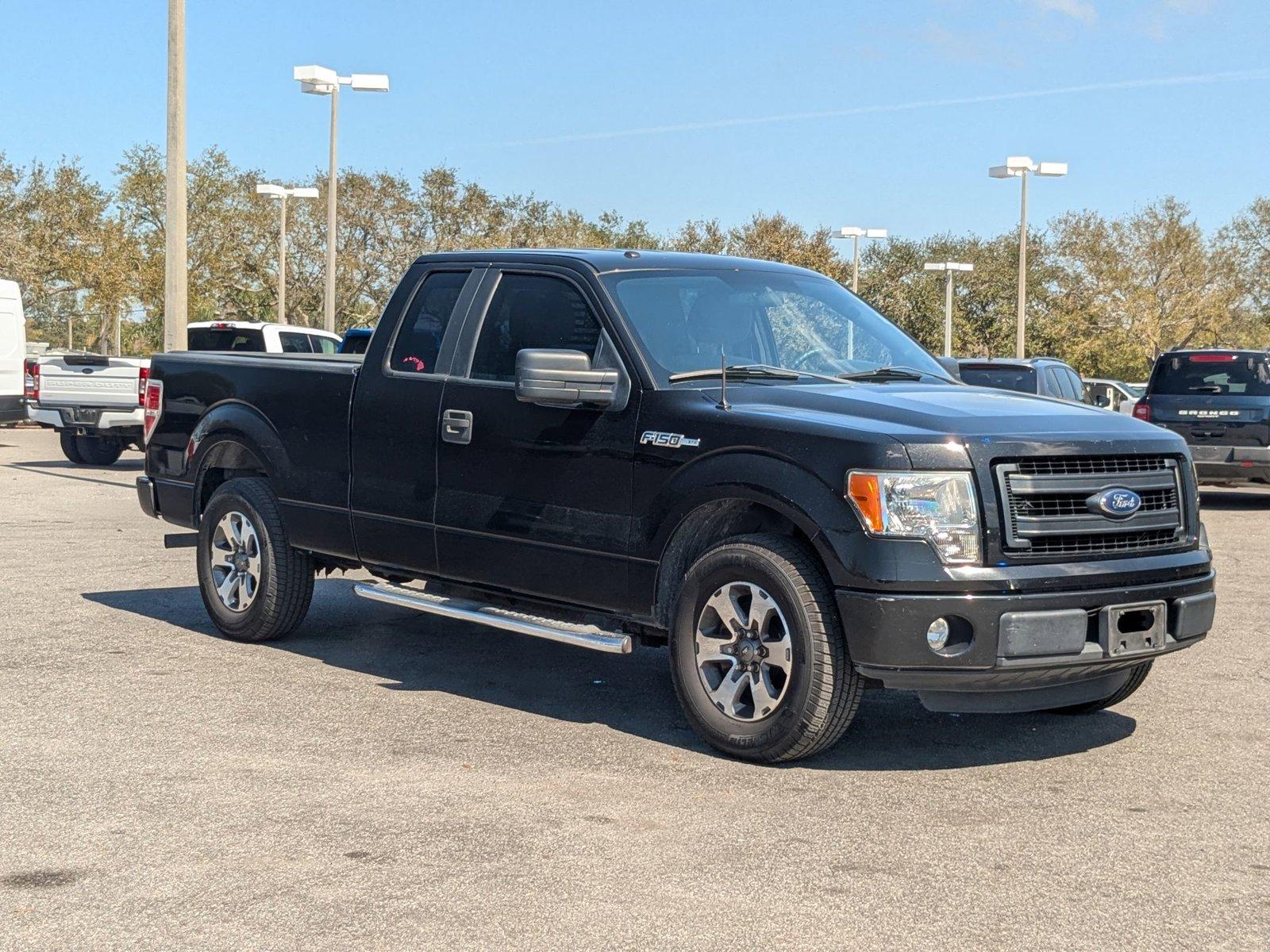 2013 Ford F-150 Vehicle Photo in St. Petersburg, FL 33713