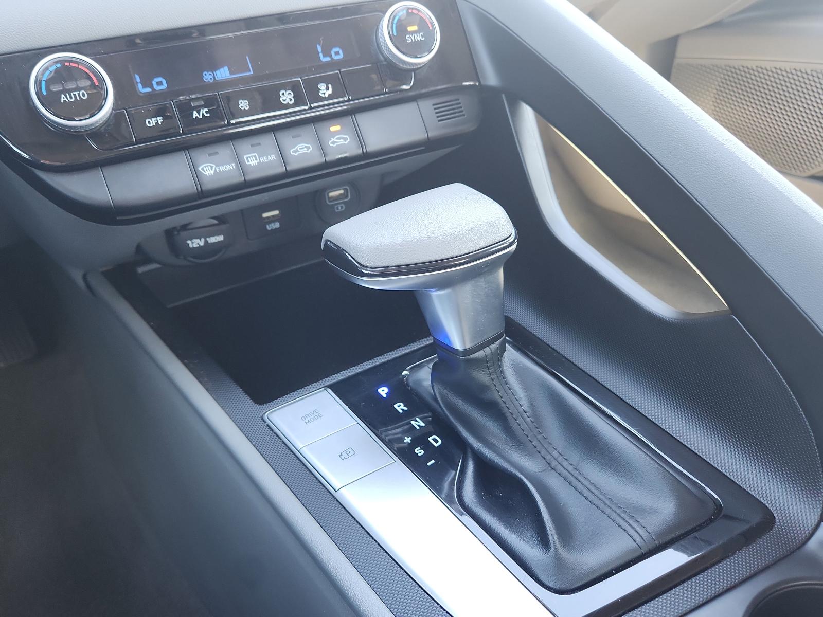 2021 Hyundai ELANTRA Vehicle Photo in Albuquerque, NM 87110