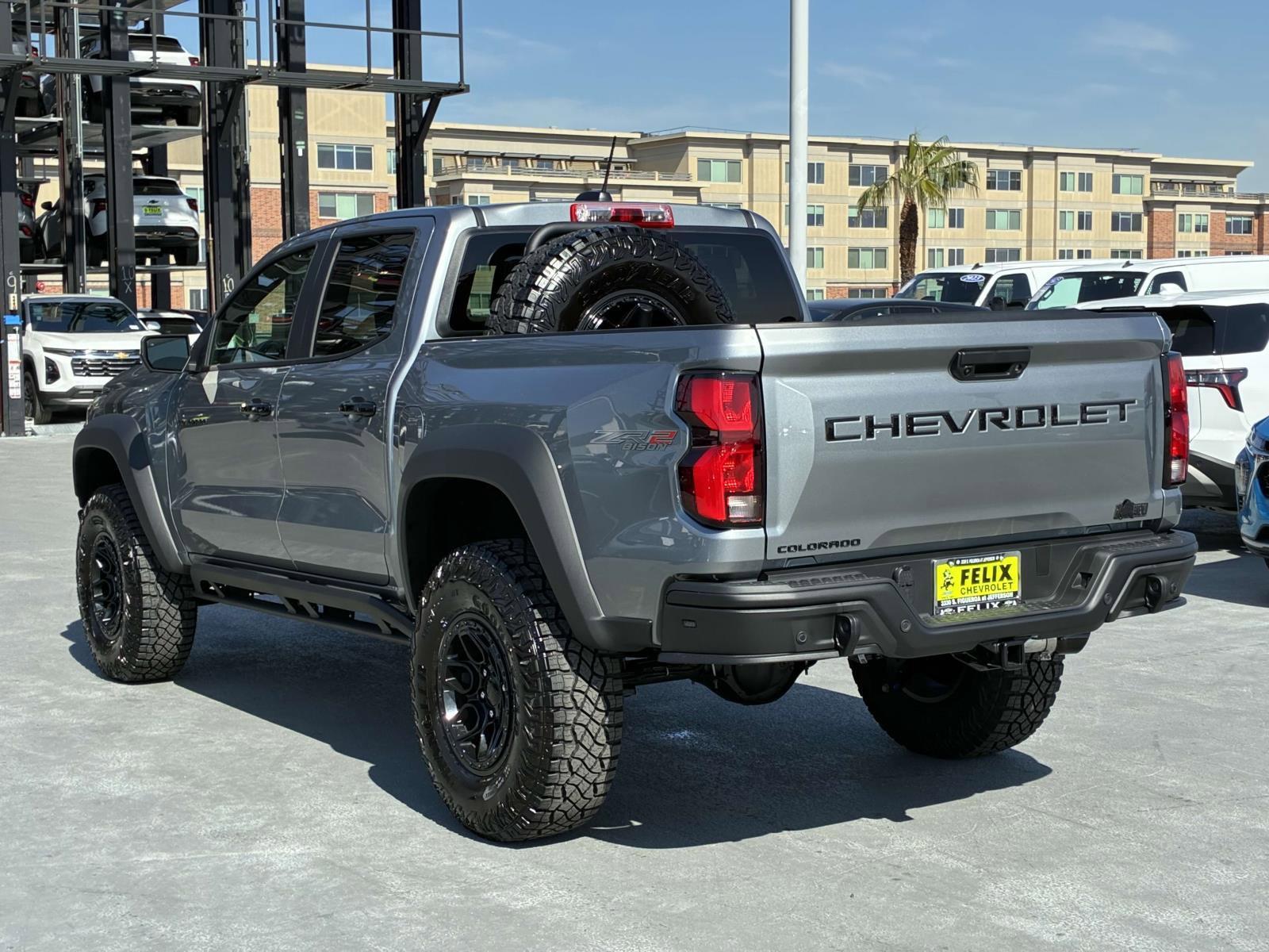 2025 Chevrolet Colorado Vehicle Photo in LOS ANGELES, CA 90007-3794