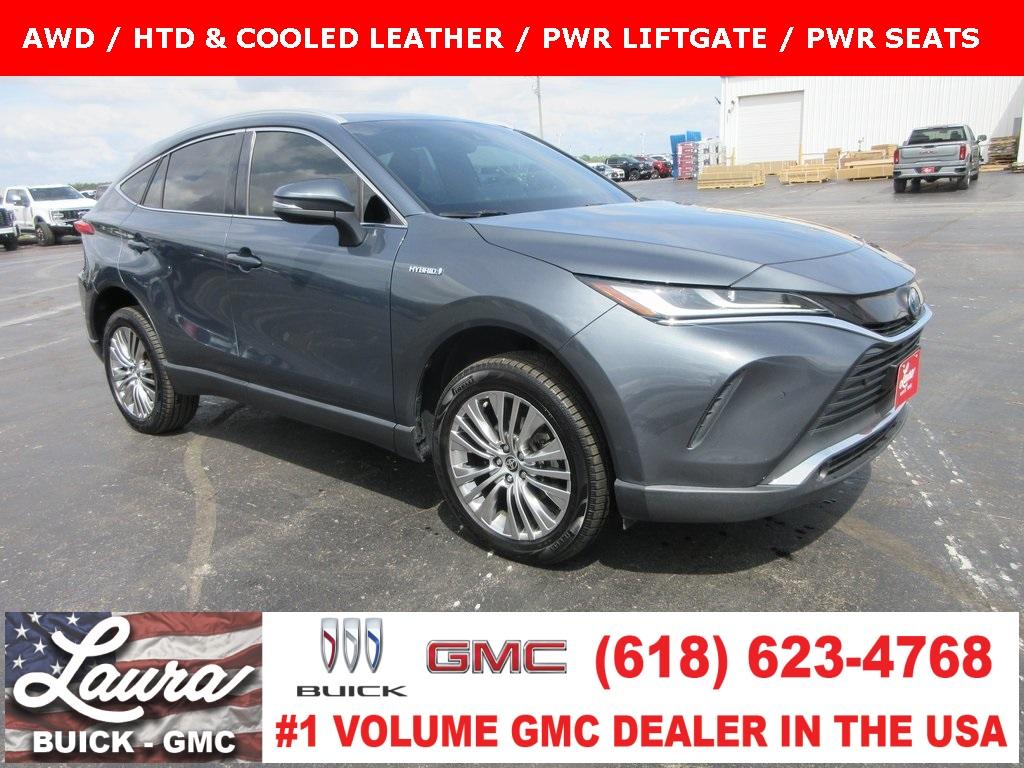 2021 Toyota Venza Vehicle Photo in COLLINSVILLE, IL 62234-5820