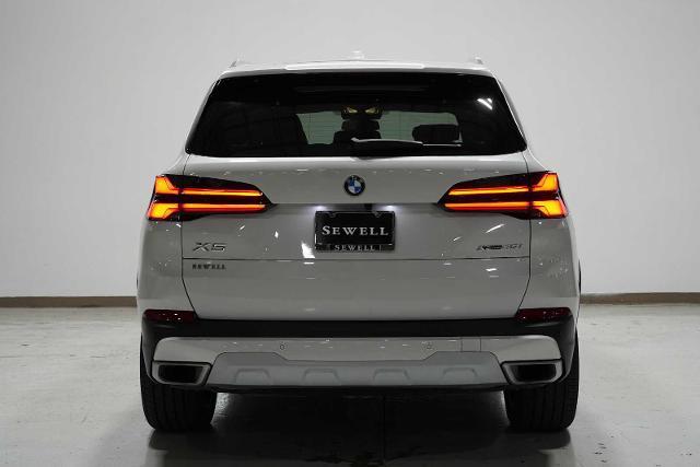 2025 BMW X5 xDrive40i Vehicle Photo in GRAPEVINE, TX 76051
