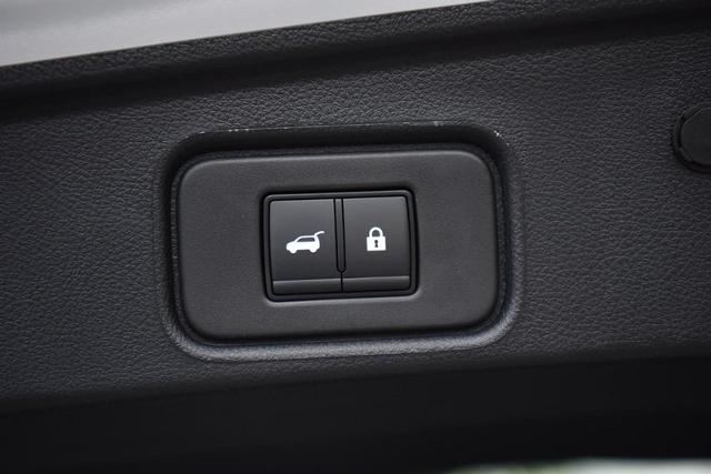 2025 Nissan Pathfinder Vehicle Photo in Ballwin, MO 63011