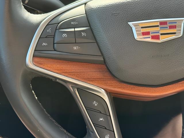 2017 Cadillac XT5 Vehicle Photo in MADISON, WI 53713-3220