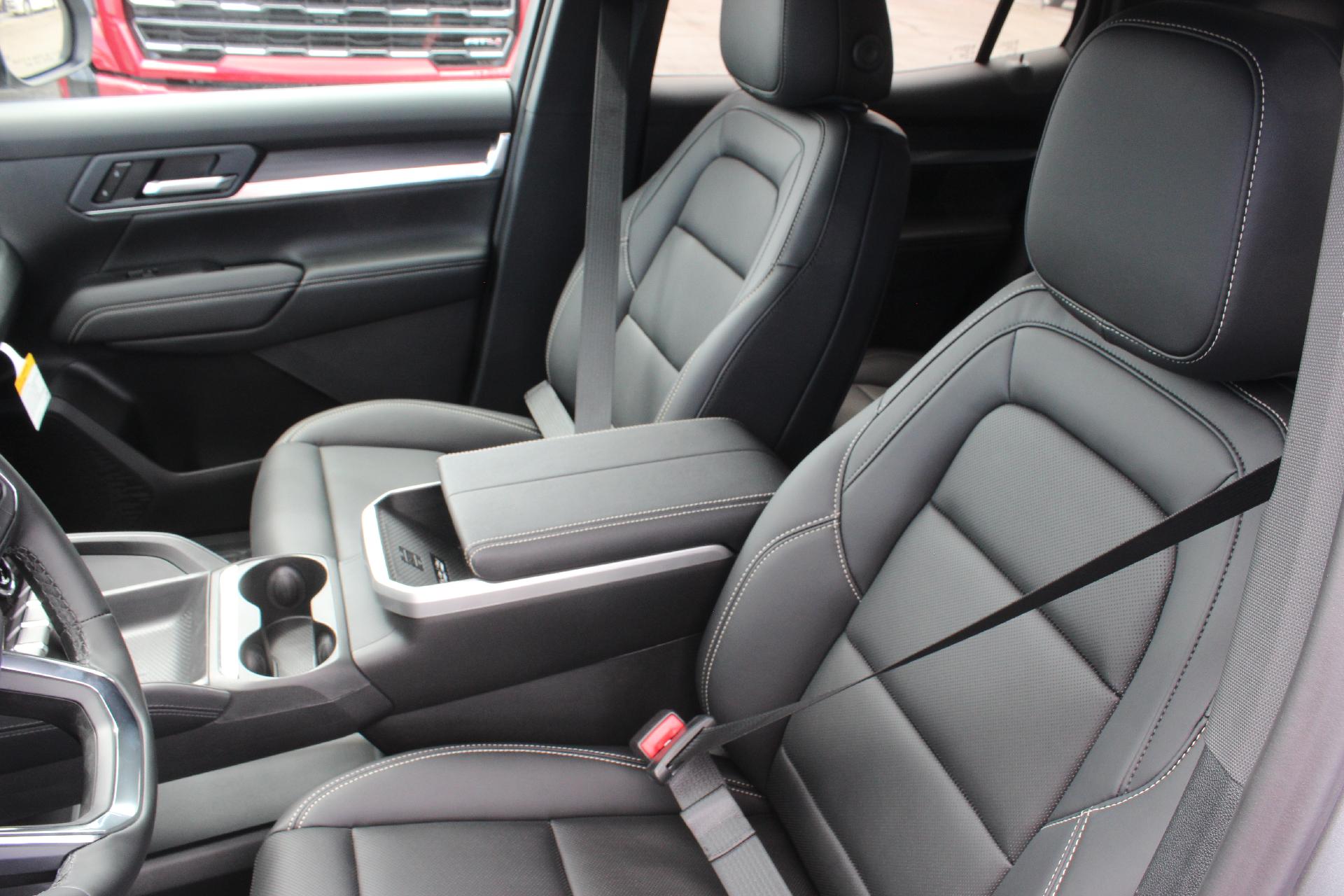 2026 GMC Terrain Vehicle Photo in AURORA, CO 80012-4011