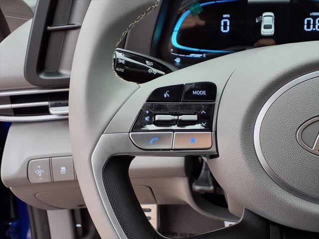 2025 Hyundai ELANTRA Vehicle Photo in Peoria, IL 61615