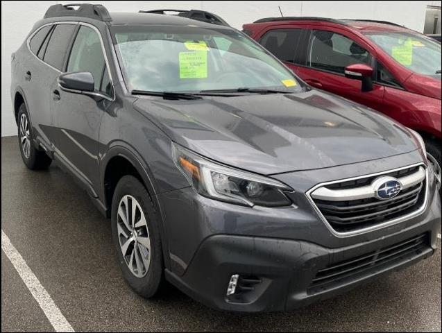 2022 Subaru Outback Vehicle Photo in Green Bay, WI 54304