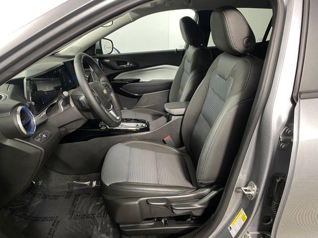 2025 Chevrolet Trax Vehicle Photo in BROCKTON, MA 02301-7113