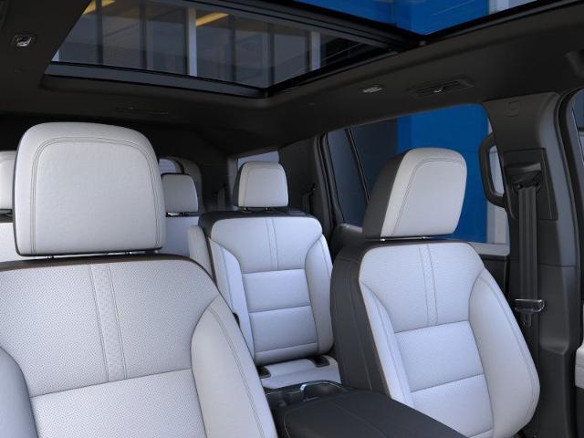 2025 Chevrolet Traverse Vehicle Photo in KANSAS CITY, MO 64114-4502