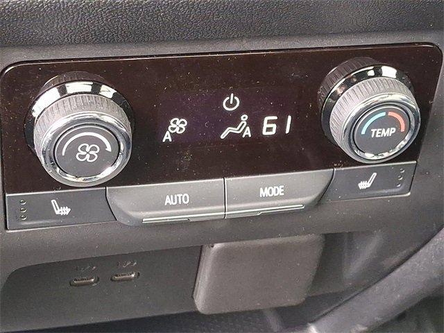 2024 Chevrolet Traverse Vehicle Photo in LANCASTER, PA 17601-0000