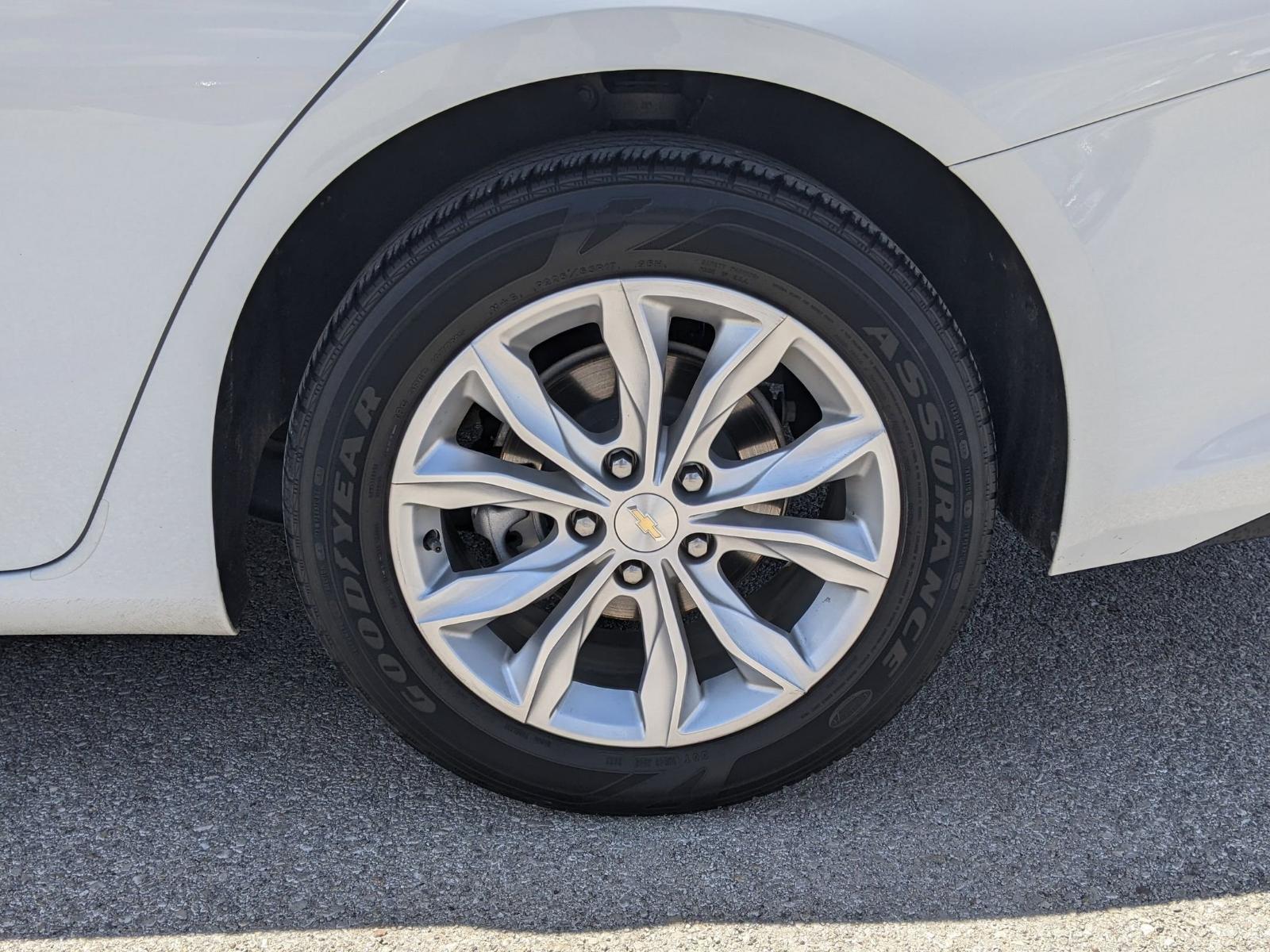 2023 Chevrolet Malibu Vehicle Photo in Seguin, TX 78155