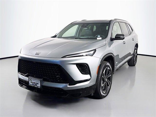 2025 Buick Enclave Vehicle Photo in PUYALLUP, WA 98371-4149