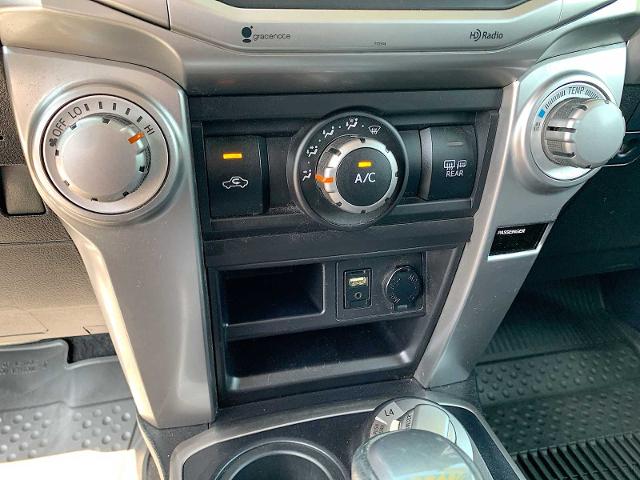 2015 Toyota 4Runner Vehicle Photo in MOON TOWNSHIP, PA 15108-2571