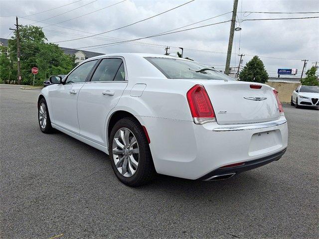 2017 Chrysler 300 Vehicle Photo in Willow Grove, PA 19090