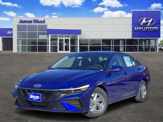 2026 Hyundai Elantra SE FWD