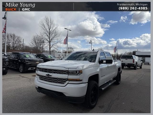 2018 Chevrolet Silverado 1500 Custom Crew Cab 4WD