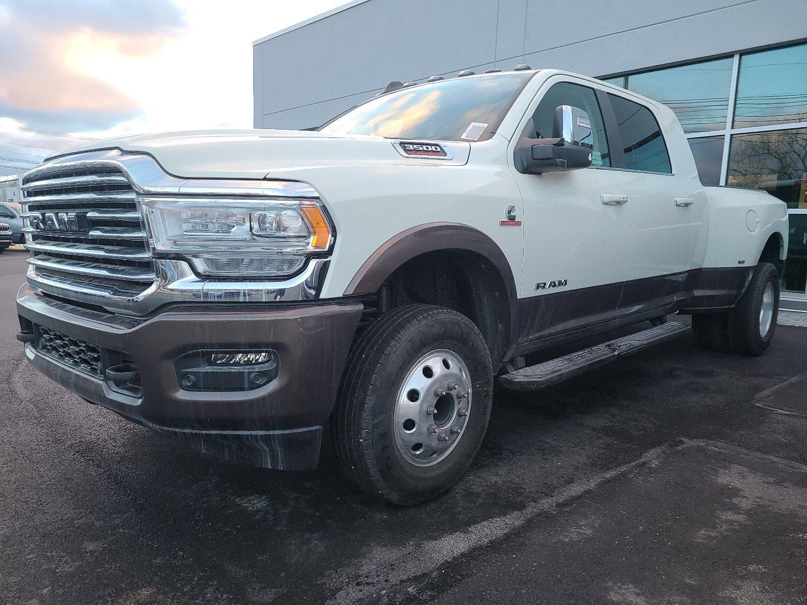 2024 Ram 3500 Vehicle Photo in Mechanicsburg, PA 17050-1707