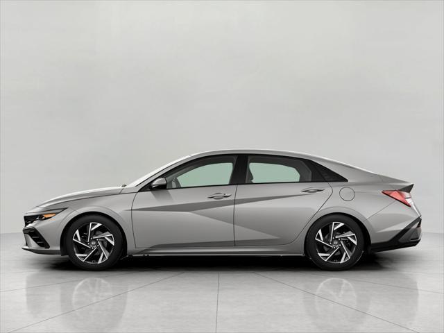 2024 Hyundai ELANTRA Vehicle Photo in Green Bay, WI 54304