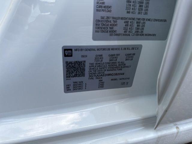 2024 GMC Sierra 1500 Vehicle Photo in MEDINA, OH 44256-9631