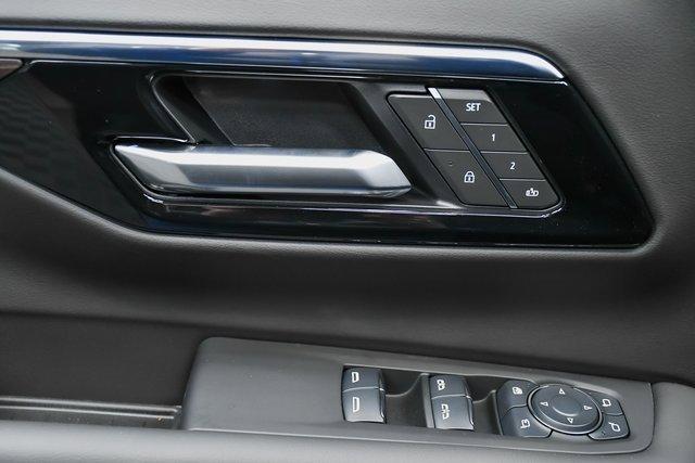 2025 Chevrolet Tahoe Vehicle Photo in EVERETT, WA 98203-5662