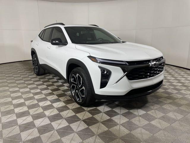 2025 Chevrolet Trax Vehicle Photo in PHOENIX, AZ 85014-3381