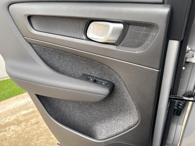 2025 Volvo XC40 Vehicle Photo in Grapevine, TX 76051