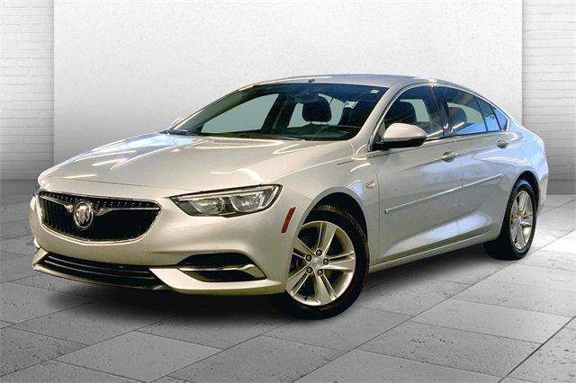 2018 Buick Regal Sportback Vehicle Photo in TOPEKA, KS 66609-0000