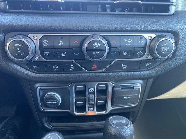 2025 Jeep Wrangler Vehicle Photo in Doylsetown, PA 18901