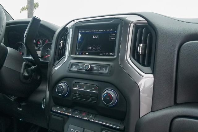 2025 Chevrolet Silverado 1500 Vehicle Photo in VENTURA, CA 93003-8585