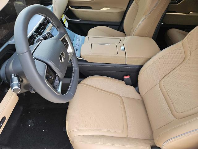 2025 INFINITI QX80 Vehicle Photo in Fort Worth, TX 76132