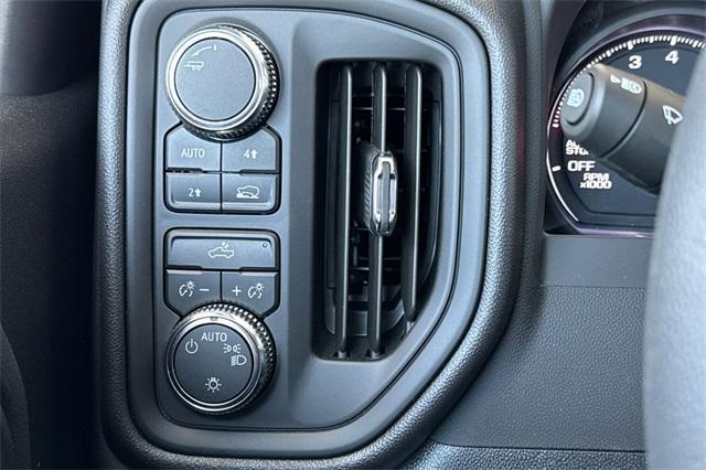 2025 GMC Sierra 1500 Vehicle Photo in ELK GROVE, CA 95757-8703
