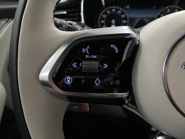 2025 Jaguar F-PACE Vehicle Photo in Appleton, WI 54913