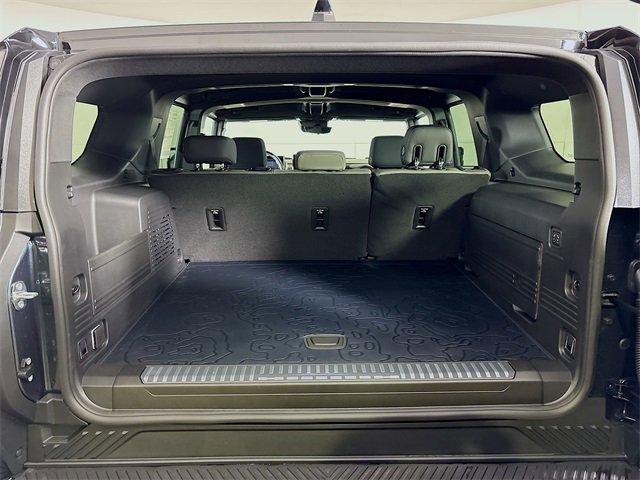 2025 GMC HUMMER EV SUV Vehicle Photo in PUYALLUP, WA 98371-4149