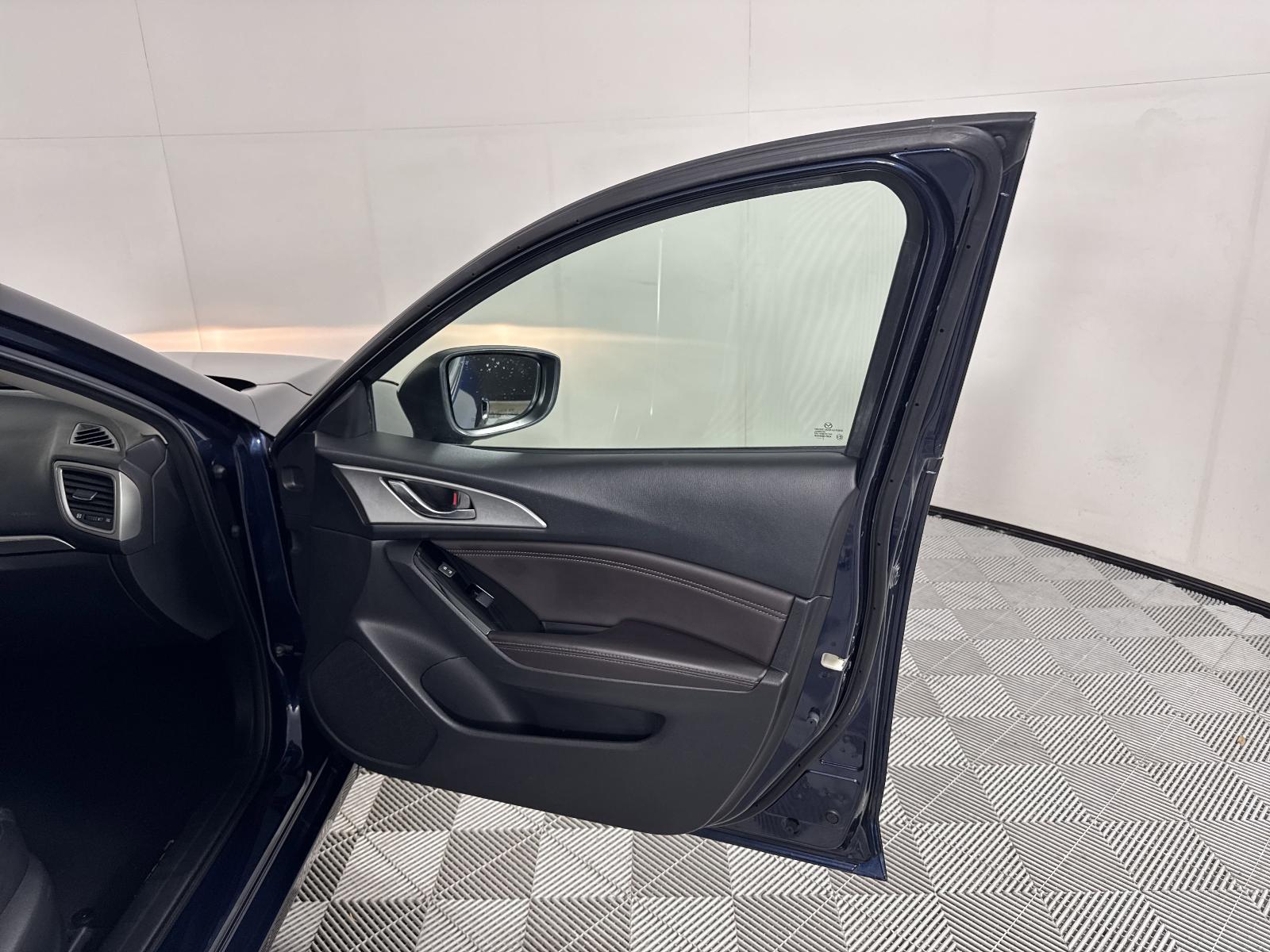 2018 Mazda Mazda3 5-Door Vehicle Photo in Georgetown, TX 78626