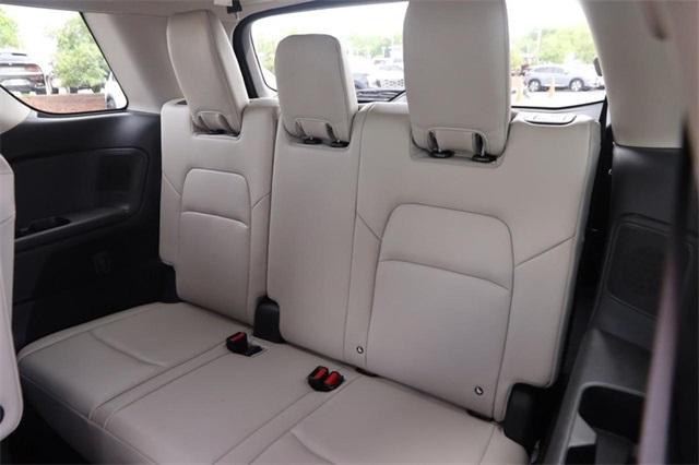 2023 Nissan Pathfinder Vehicle Photo in Hazelwood, MO 63042
