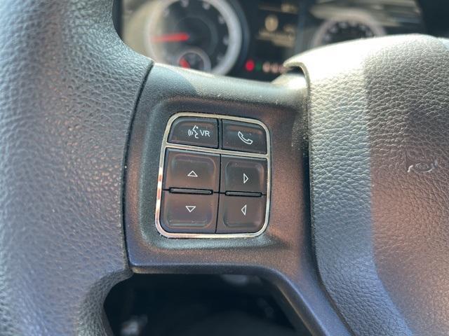 2019 Ram 1500 Classic Vehicle Photo in GREEN BAY, WI 54304-5303