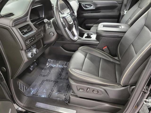 2023 GMC Yukon XL Vehicle Photo in APPLETON, WI 54914-4656