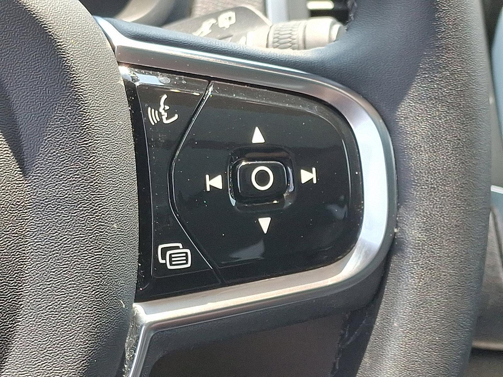 2024 Volvo XC90 Vehicle Photo in Trevose, PA 19053