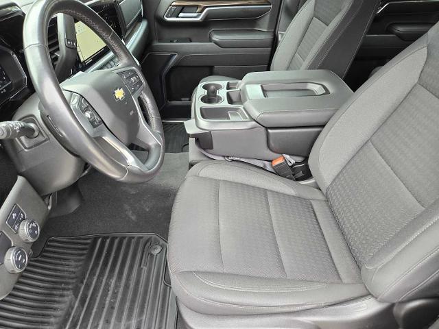 2022 Chevrolet Silverado 1500 Vehicle Photo in DENTON, TX 76210-9321