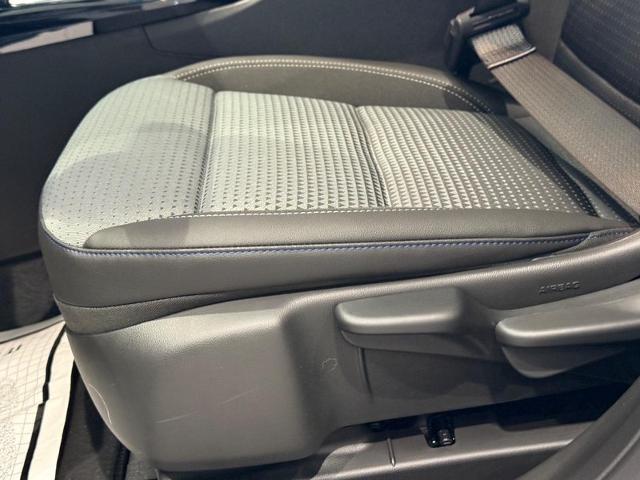 2025 Chevrolet Trax Vehicle Photo in COLUMBIA, MO 65203-3903