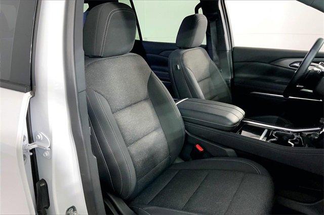 2024 Chevrolet Traverse Vehicle Photo in KANSAS CITY, MO 64114-4502