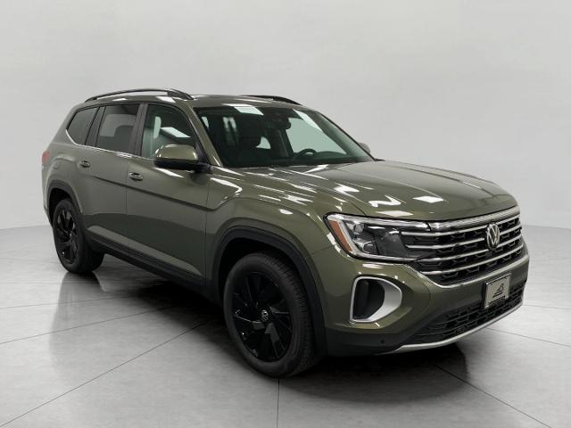 2025 Volkswagen Atlas Vehicle Photo in Neenah, WI 54956