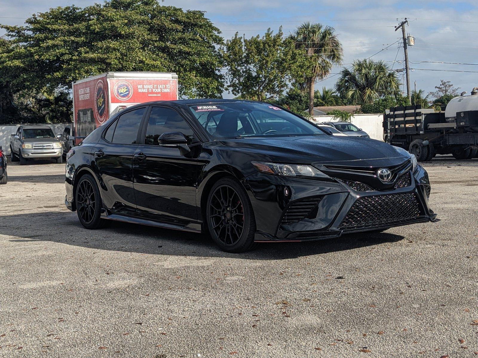 2021 Toyota Camry Vehicle Photo in GREENACRES, FL 33463-3207