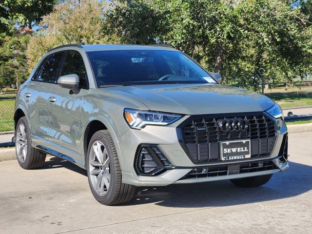 2025 Audi Q3 Vehicle Photo in HOUSTON, TX 77090