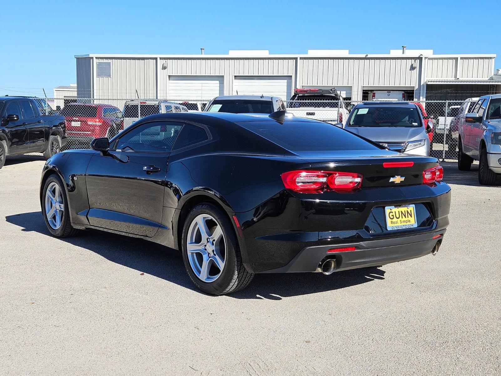 2023 Chevrolet Camaro Vehicle Photo in Seguin, TX 78155